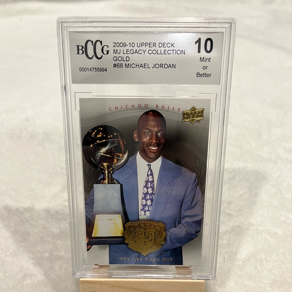 Michael Jordan Upper Deck Legacy Collection Gold #68